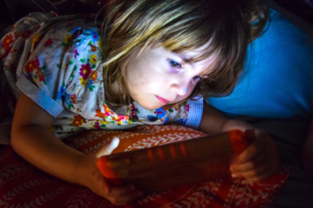 Niños adictos a las pantallas